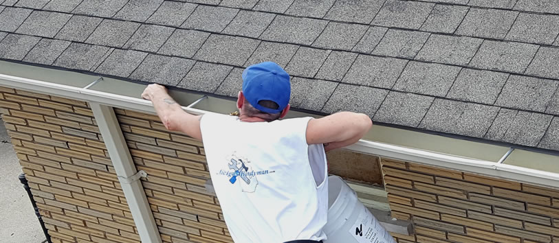 Huntington Woods Yearly Gutter Cleaning Michigan